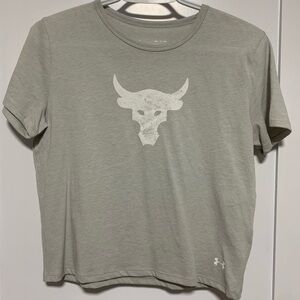 Under Armour t-shirt